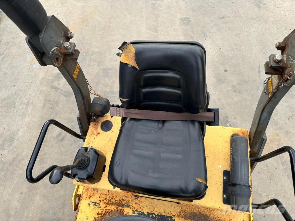Dynapac CC1100 雙輪滾壓機
