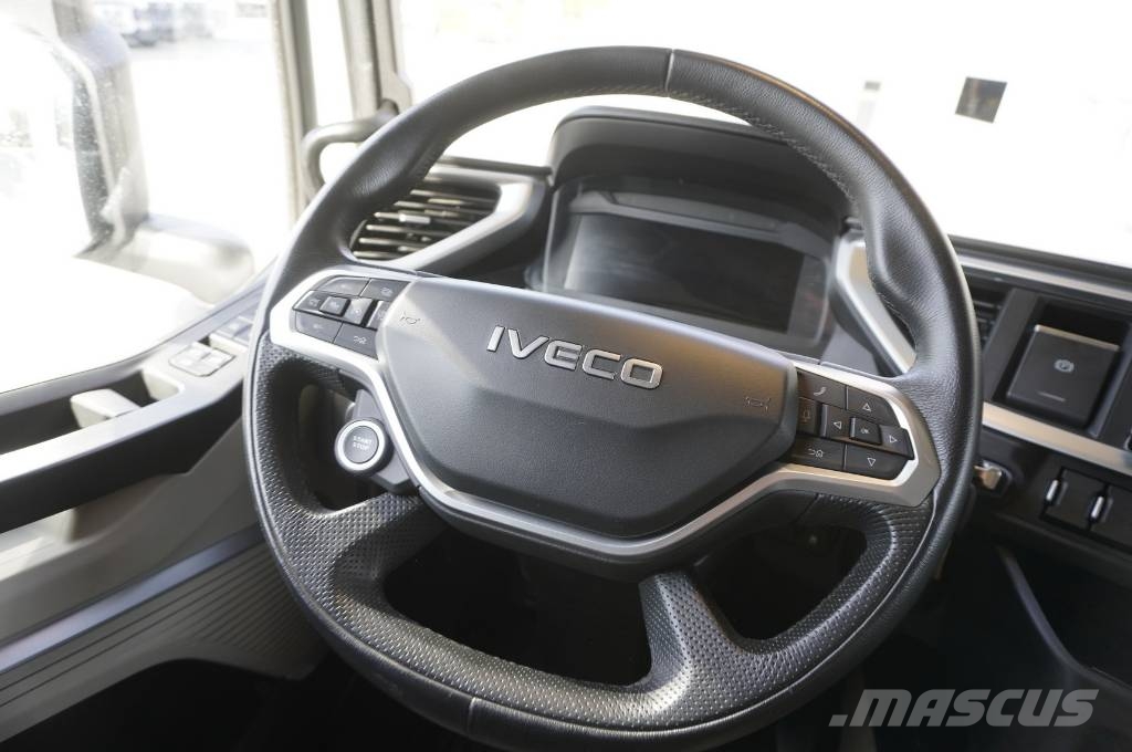 Iveco S-Way 500 tractor unit / 2025 / 100 tho. km! Vlačilci
