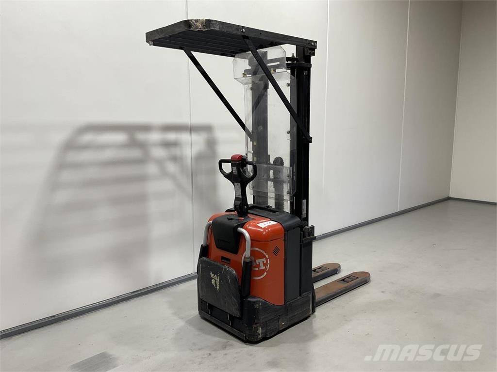BT SPE 125 Empilhadeiras autopropelidas