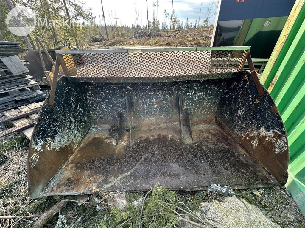  Ludberg 344 T Колесни товарачи