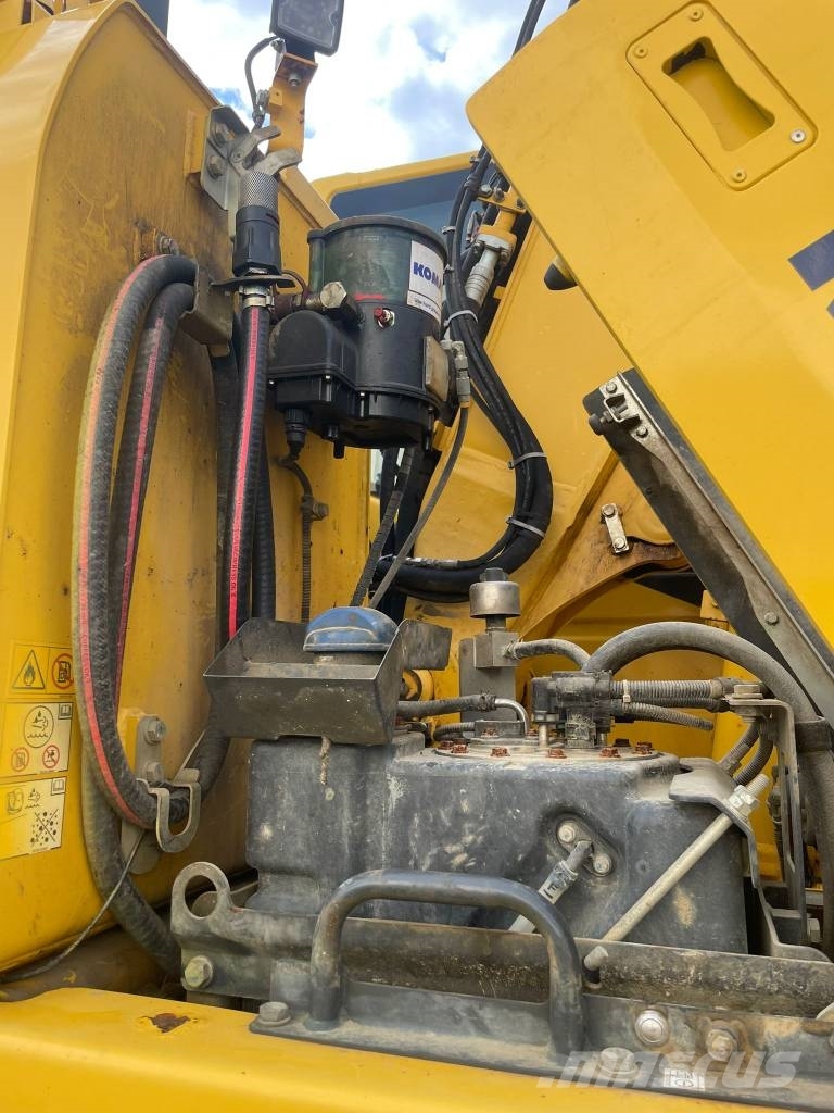 Komatsu PW 148-11 *Schild* Pratzen* Klima* Excavadoras de ruedas
