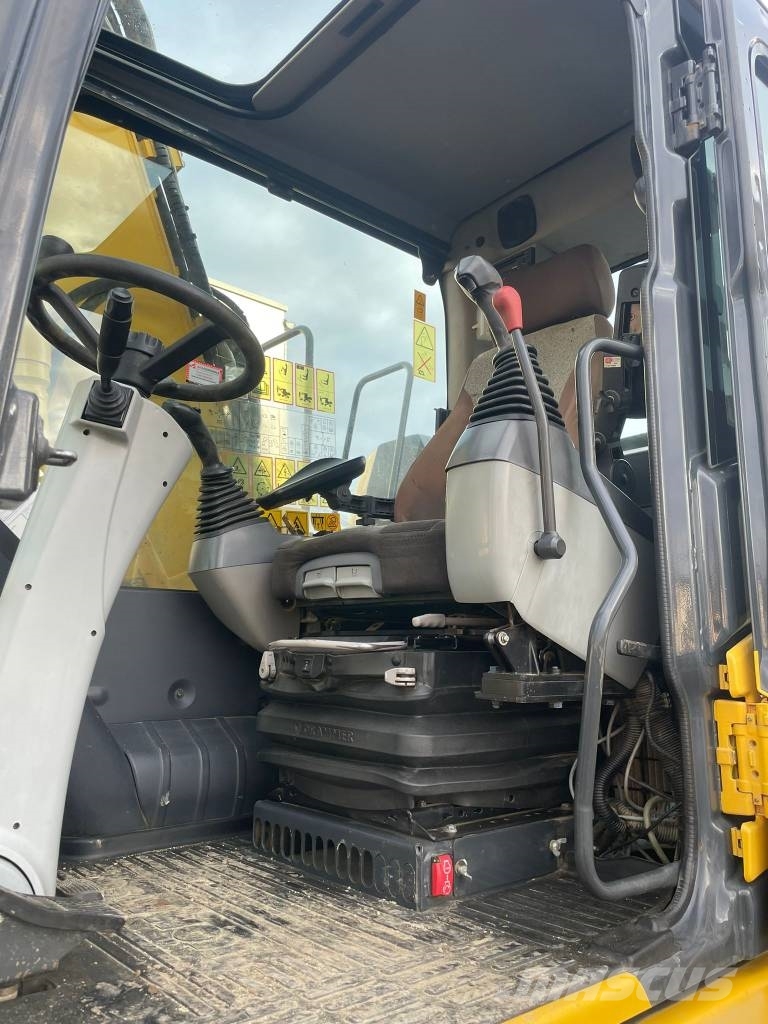 Komatsu PW 148-11 *Schild* Pratzen* Klima* Excavadoras de ruedas
