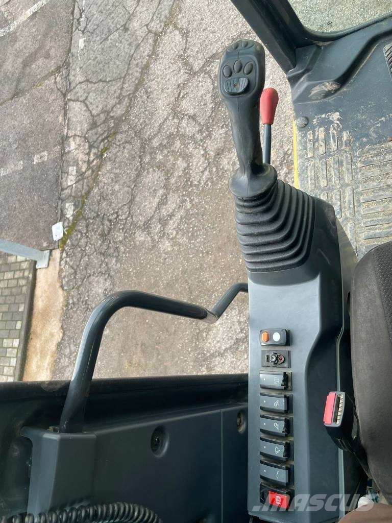 Komatsu PW 148-11 *Schild* Pratzen* Klima* Excavadoras de ruedas