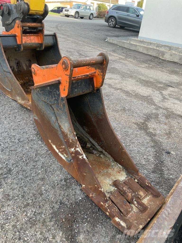 Komatsu PW 148-11 *Schild* Pratzen* Klima* Excavadoras de ruedas