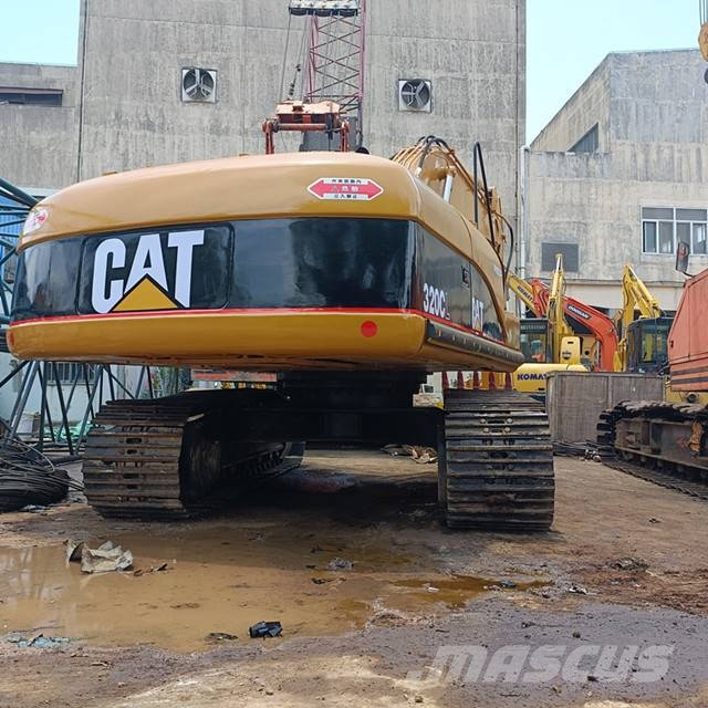 CAT 320 C L Paletli ekskavatörler