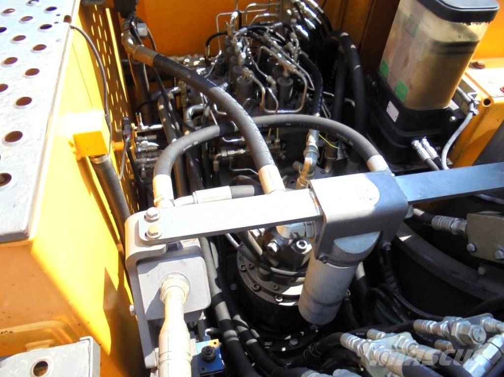 Volvo EC 220 E L Beltegraver