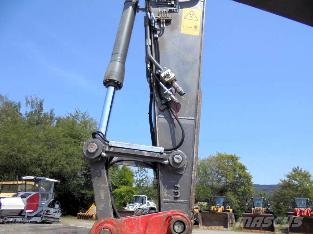 Volvo EC 220 E L Beltegraver