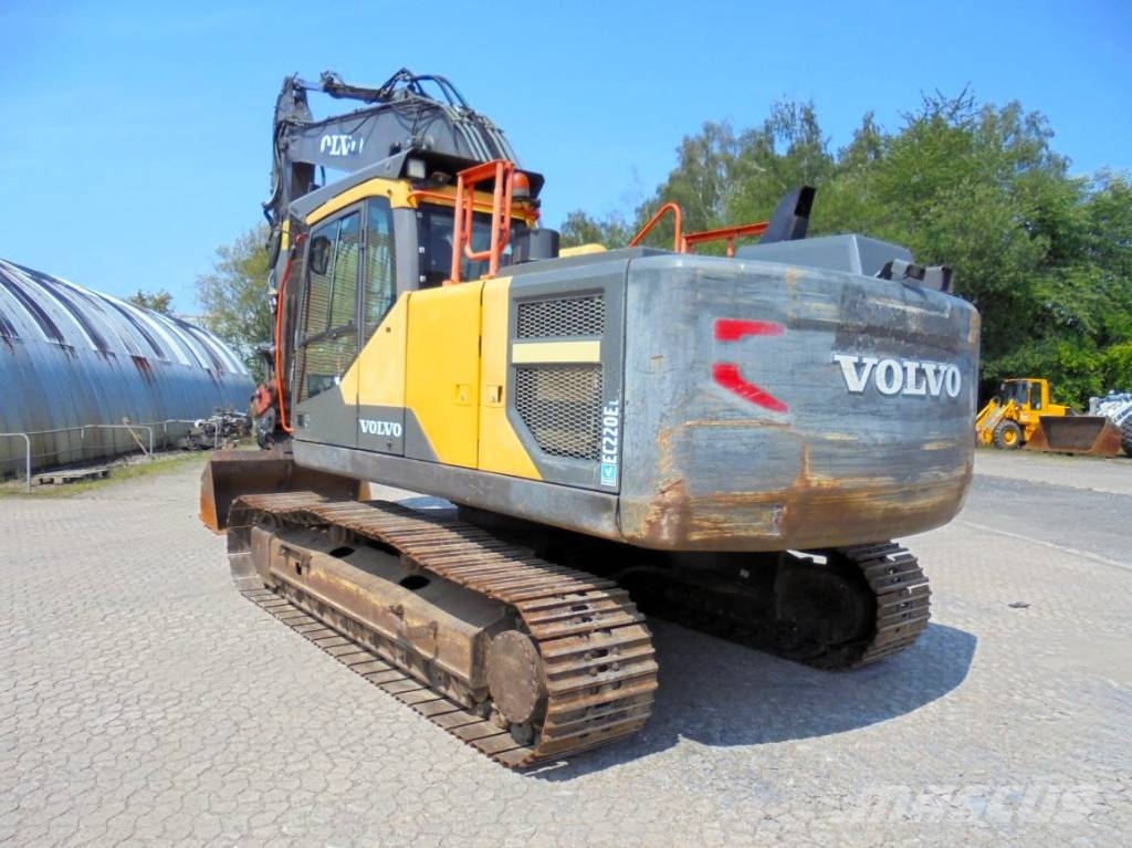 Volvo EC 220 E L Beltegraver