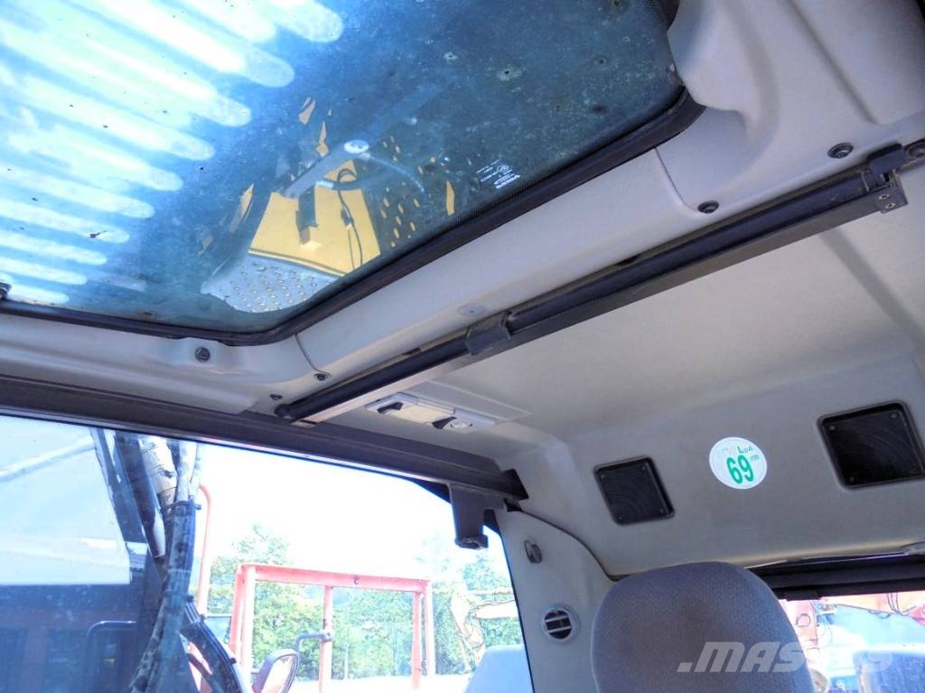 Volvo EC 220 E L Beltegraver