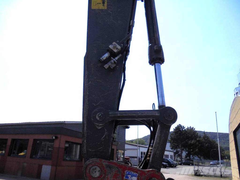 Volvo EC 220 E L Beltegraver