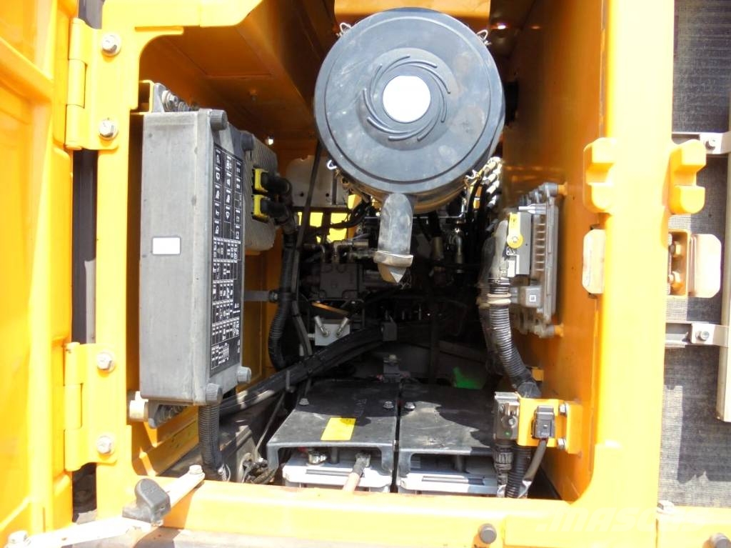 Volvo EC 220 E L Beltegraver