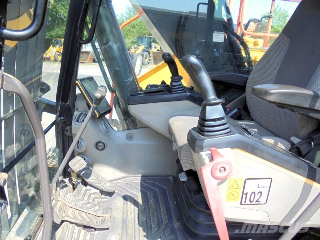 Volvo EC 220 E L Beltegraver