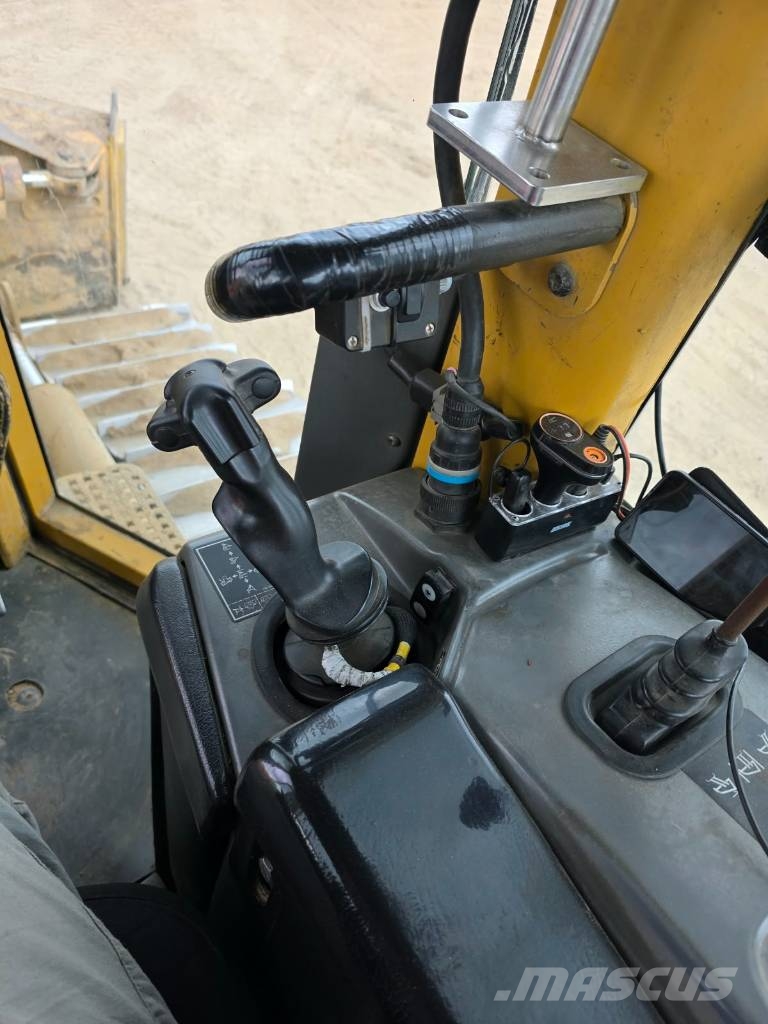 CAT D 6 N XL 履帶推土機