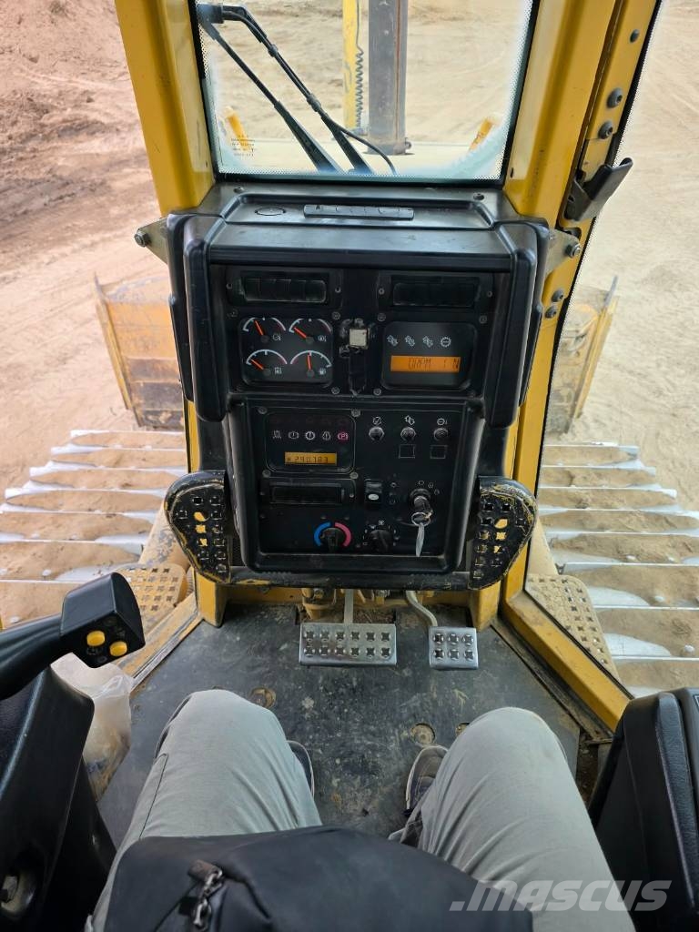 CAT D 6 N XL 履帶推土機