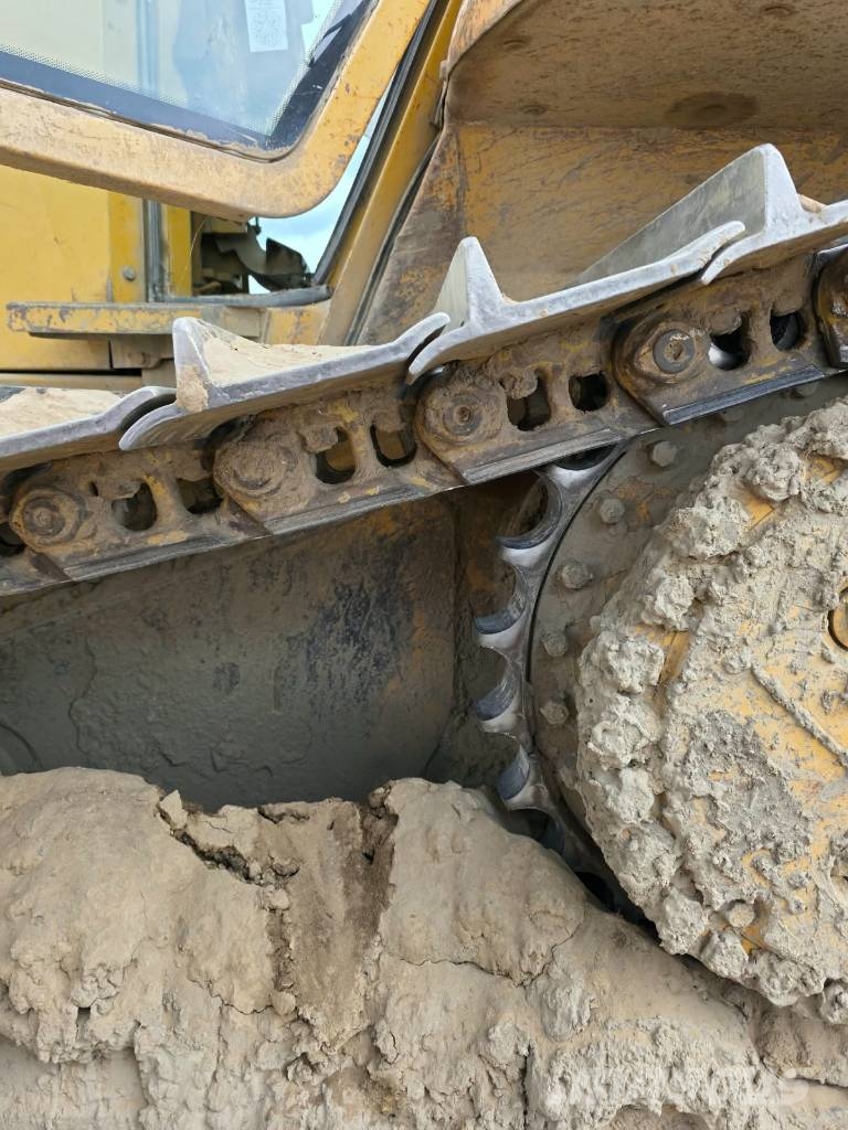 CAT D 6 N XL 履帶推土機