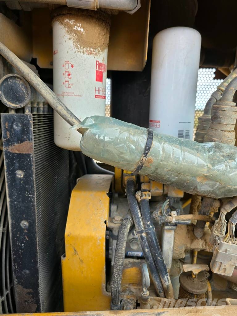 CAT D 6 N XL 履帶推土機