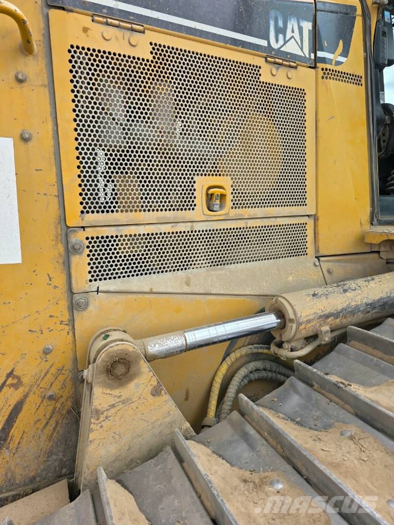 CAT D 6 N XL 履帶推土機