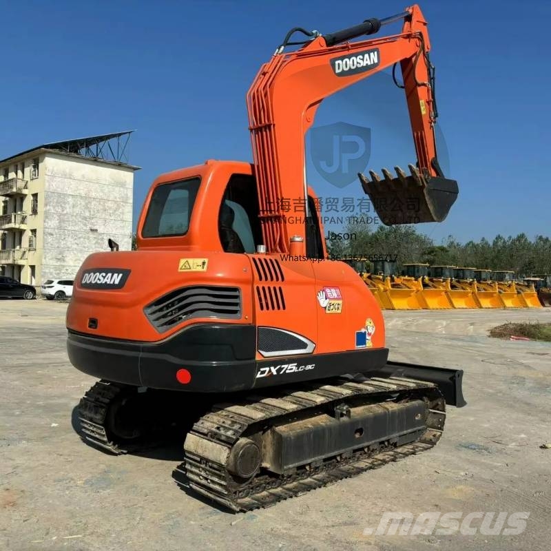 Doosan DX 75 履帶式 挖土機/掘鑿機/挖掘機