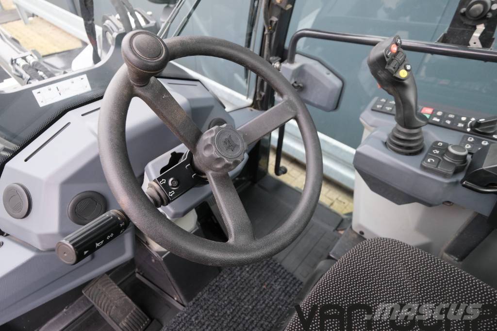 Bobcat L85 | 2023 | 550h | A/C | Chargeuse sur pneus