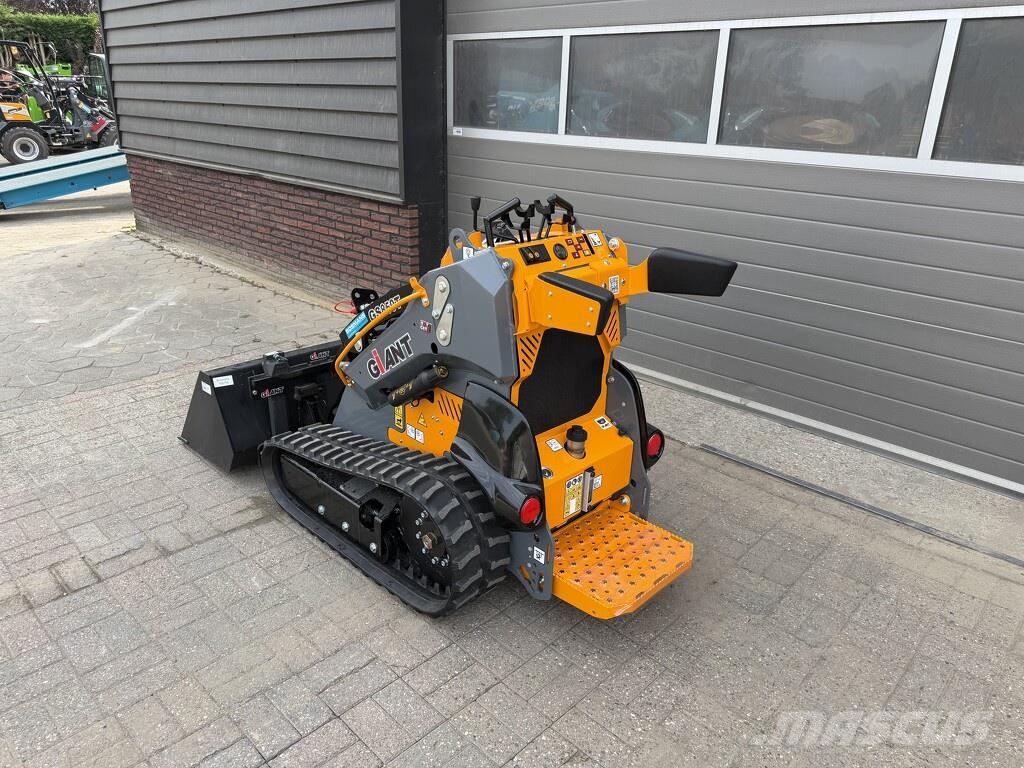 GiANT GS850 T skidsteer lader NIEUW Kompaktrakodók