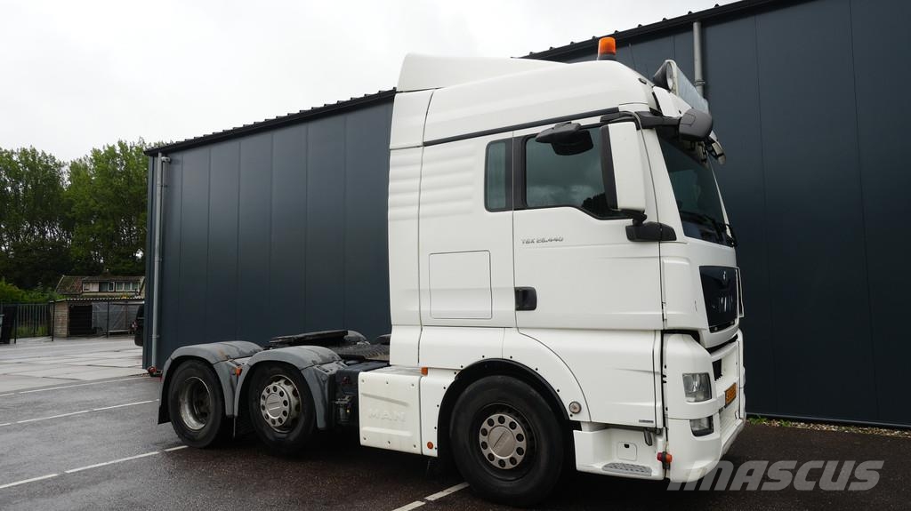 MAN TGX 26.440 6X2 406.200KM Trekkvogner