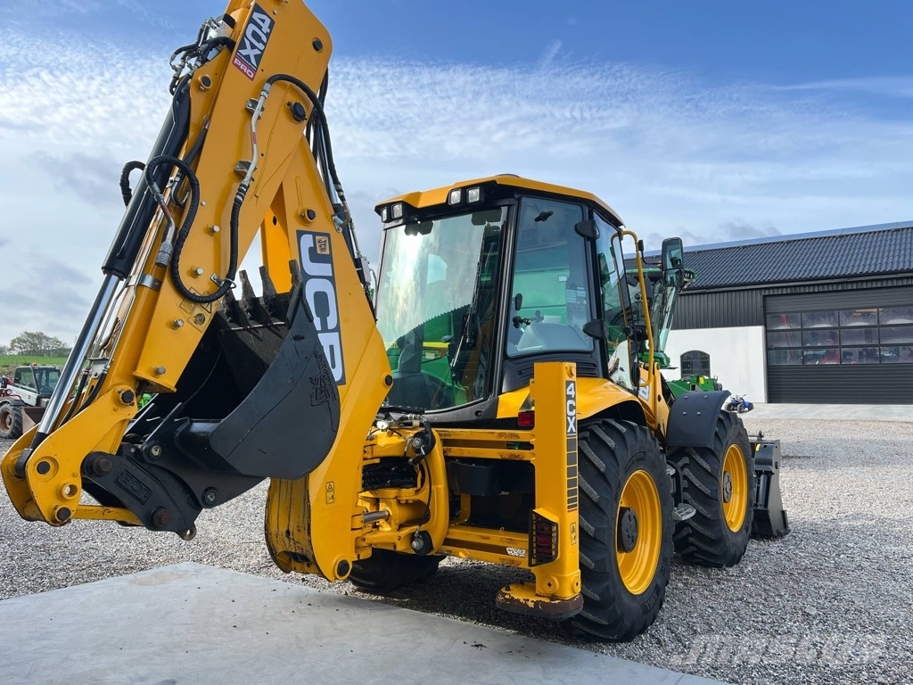 JCB 4 CX Pro Koparko-ładowarki