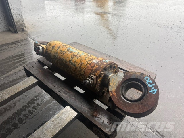 Hydraram USED HYDRAULIC CYLINDER 255 MM Навесные резаки асфальта