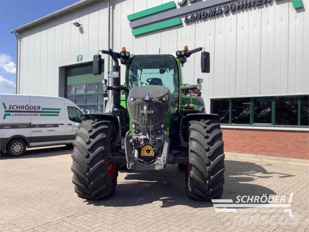 Fendt 728 VARIO GEN7 PROFI PLUS Traktörler