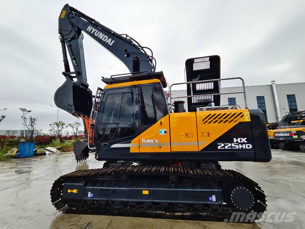 Hyundai HX 225 HD Raupenbagger