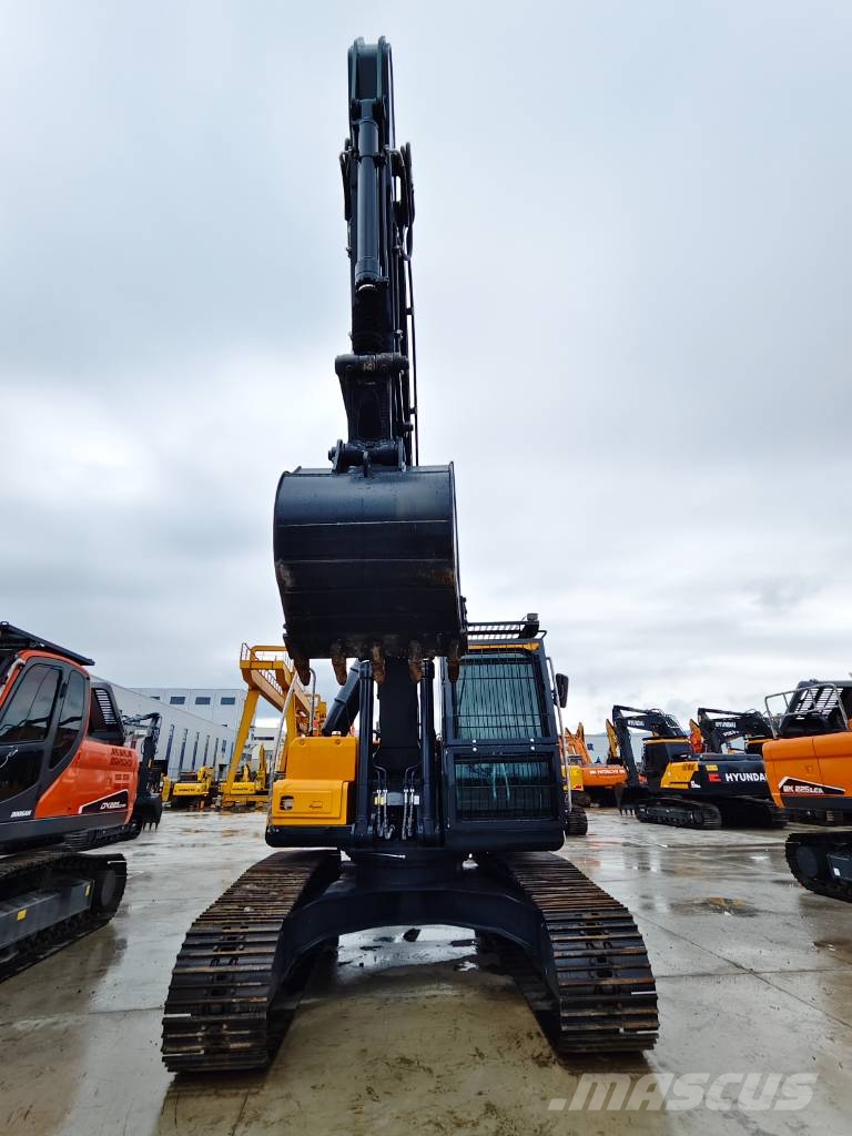 Hyundai HX 225 HD Raupenbagger