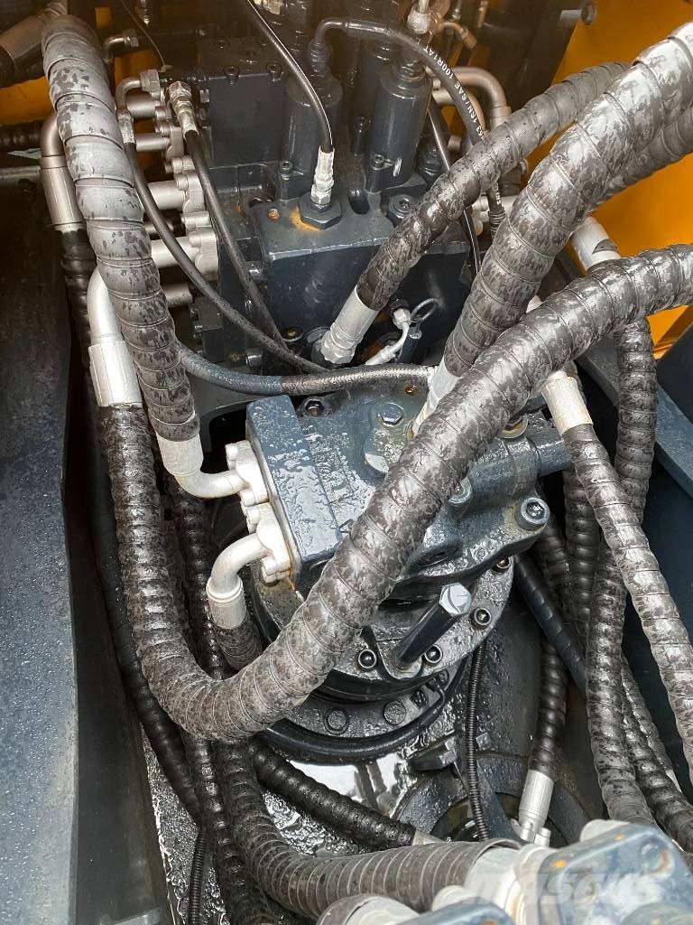 Hyundai HX 225 HD Raupenbagger