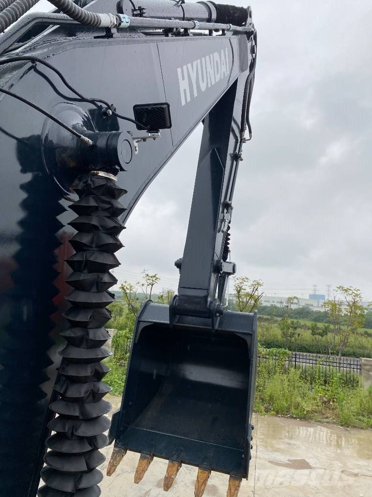 Hyundai HX 225 HD Raupenbagger