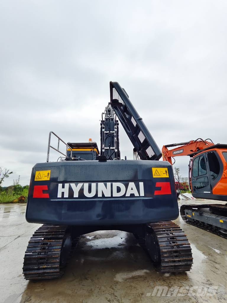 Hyundai HX 225 HD Raupenbagger