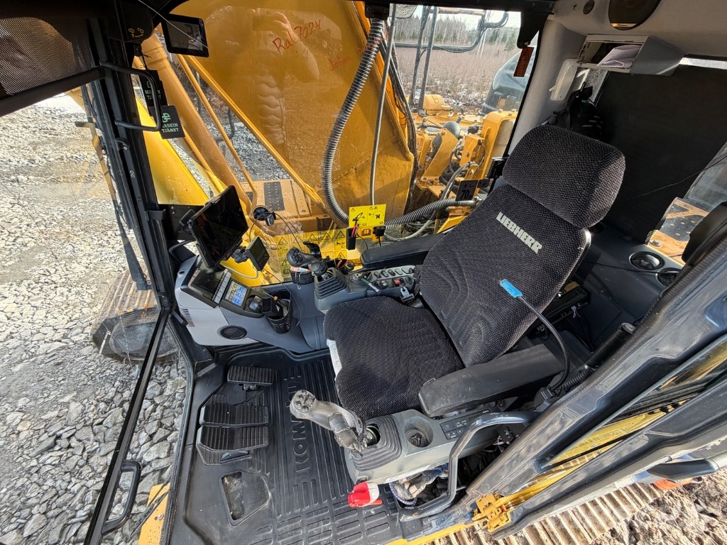 Komatsu PC 290 LC-11 Bandgrävare