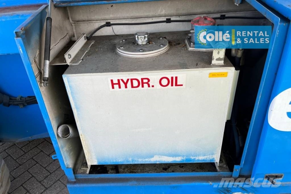 Holland Lift M 250 DL 27 | 2003 剪叉式升降机