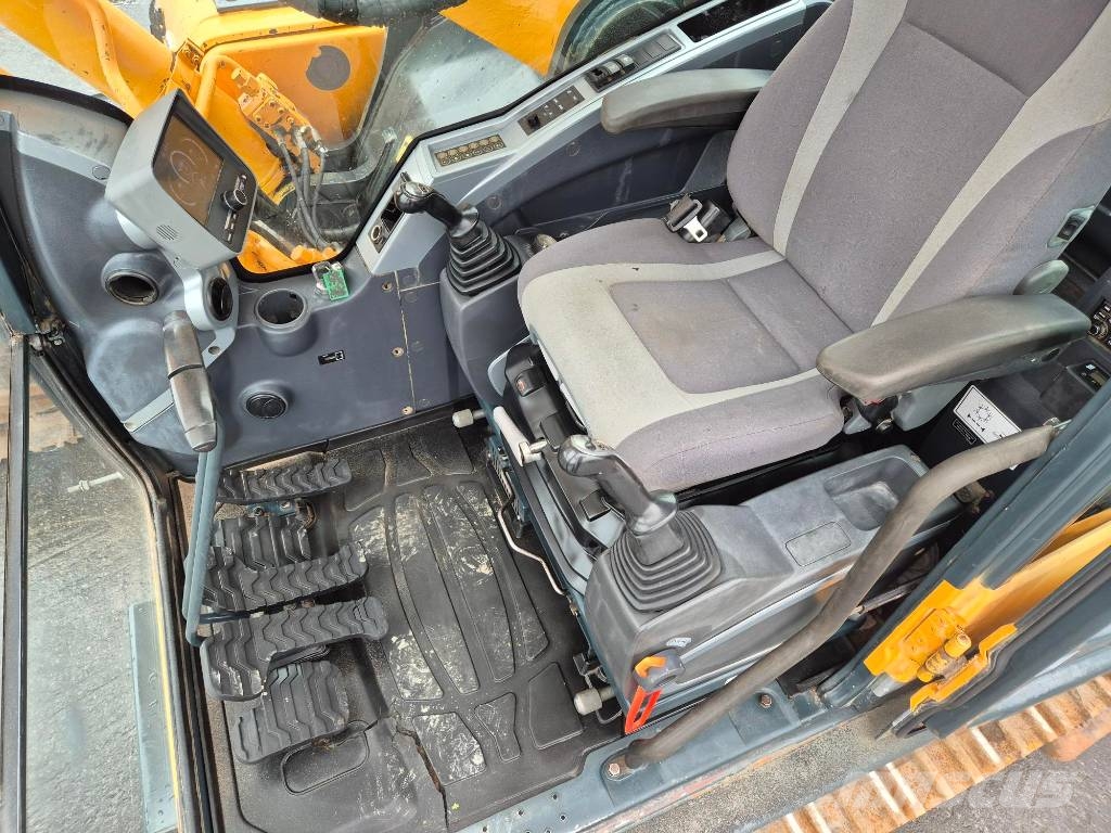 Hyundai R 380 LC-9 Rupsgraafmachines