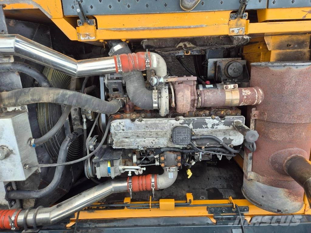 Hyundai R 380 LC-9 Rupsgraafmachines