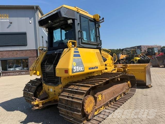 Komatsu D 51 PXi-24 Buldozer sobre oruga