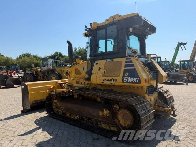 Komatsu D 51 PXi-24 Buldozer sobre oruga