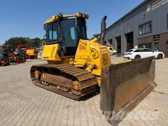 Komatsu D 51 PXi-24 Buldozer sobre oruga