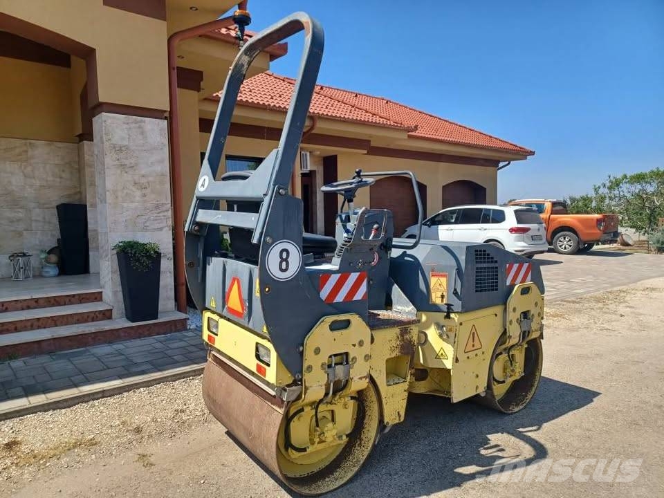 Bomag BW 100 AD-3 Rolos compactadores de tambor duplo