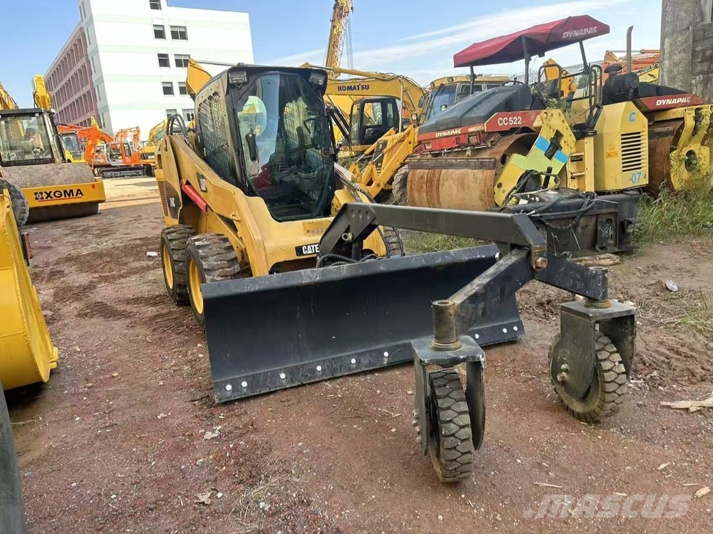 CAT 246 C Φορτωτάκια