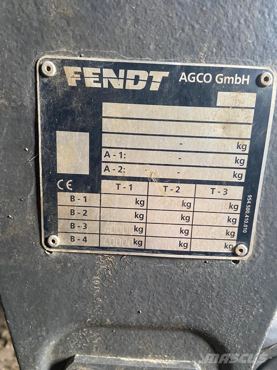 Fendt 826 VARIO PROFI + Tractors