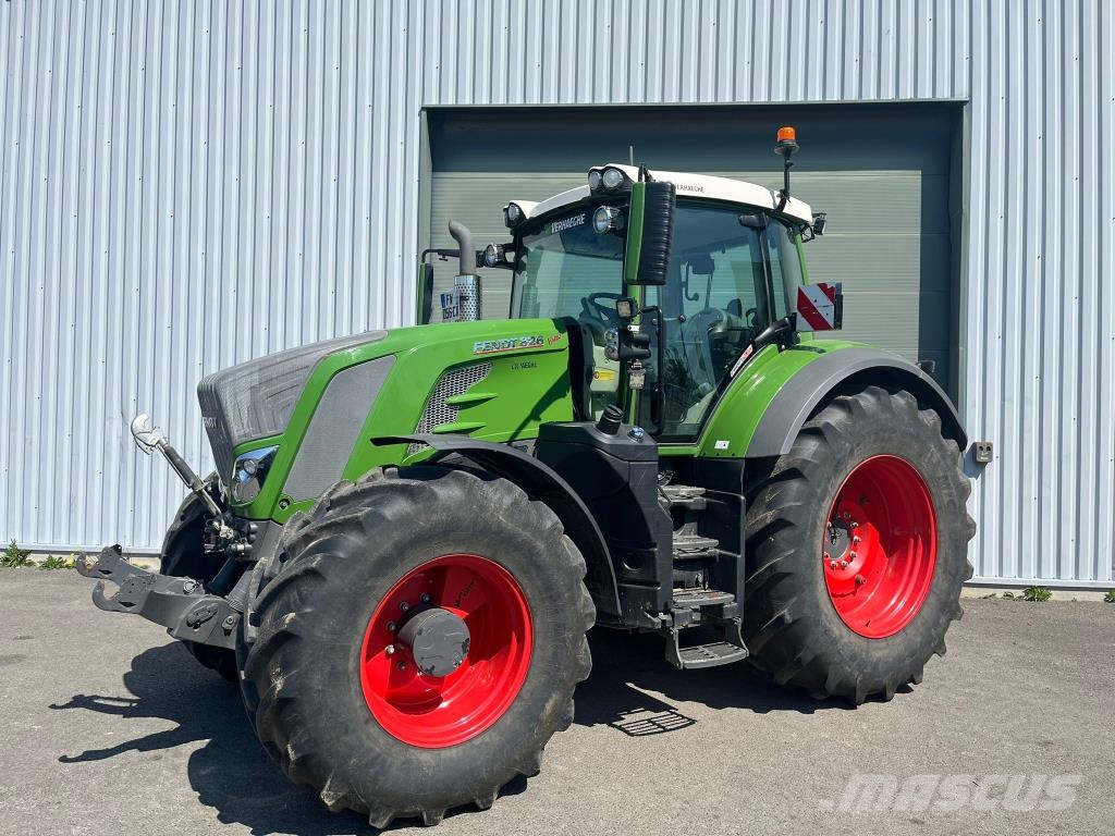 Fendt 826 VARIO PROFI + Traktorer