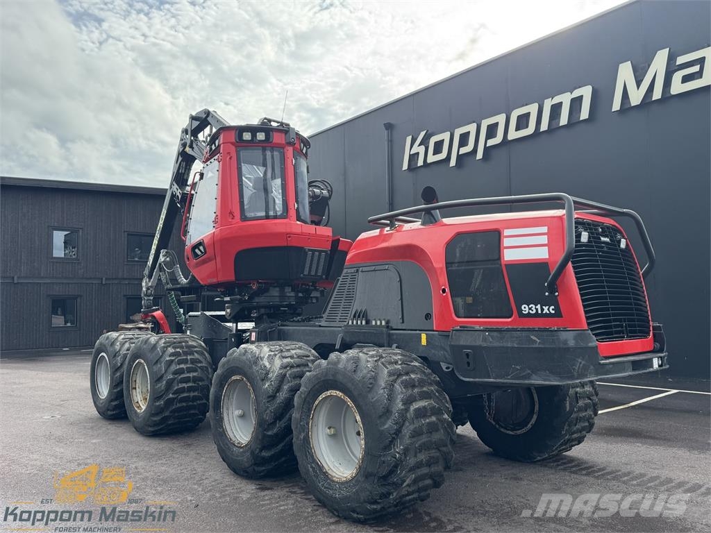 Komatsu 931XC حصادات