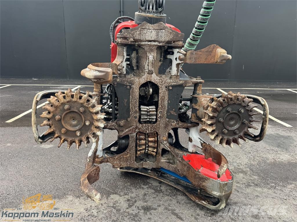 Komatsu 931XC حصادات