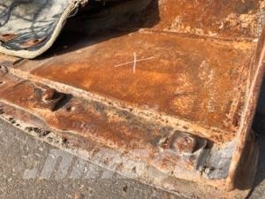 CAT 910 Rataslaadurid