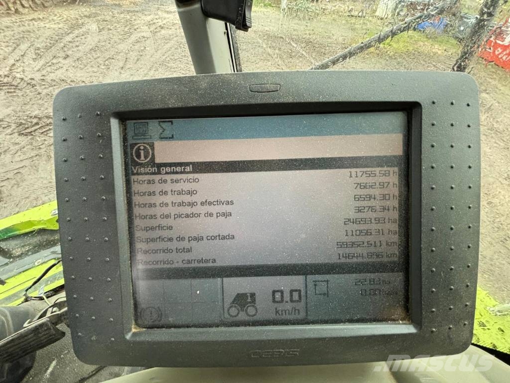 CLAAS Lexion 670 M Kombinované zberacie stroje