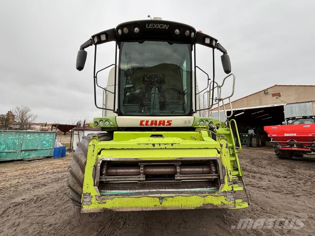 CLAAS Lexion 670 M Kombinované zberacie stroje