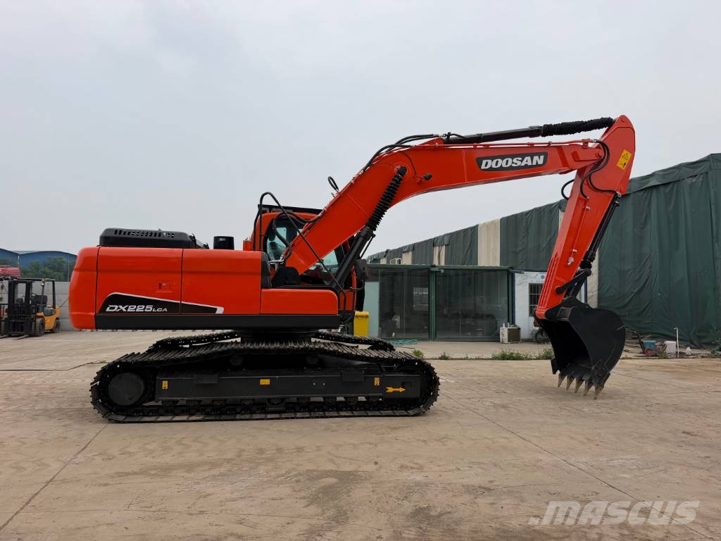 Doosan Dx225 Bagri goseničarji